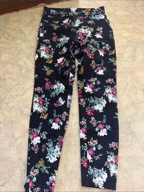 Women's Floral Capri Pants - Black with Pink & White Flowers